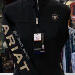ariat-jacket-gold-letters_56493f17c.jpg